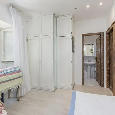 Holiday home Delfina Umag