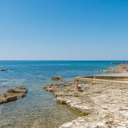 Delfina * Umag