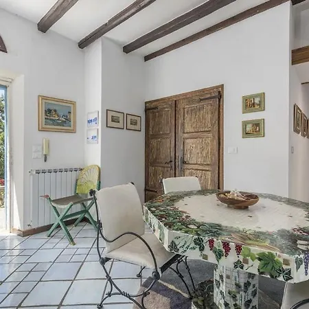 Holiday home Delfina *